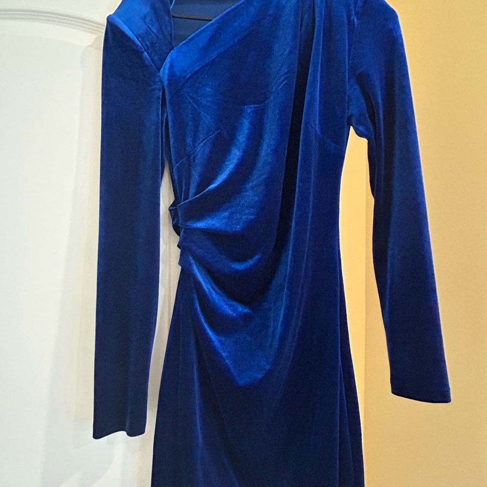 Zara Blue Velvet Long-Sleeve Mini Cocktail Dress